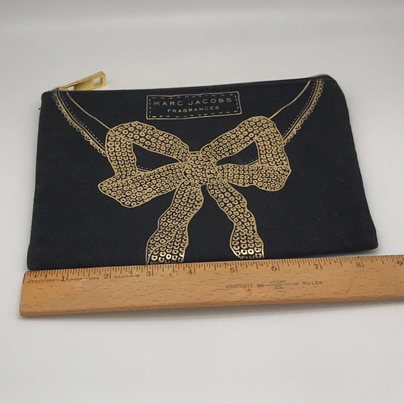 Marc Jacobs Bow Cosmetic Bag - Picture 3 of 6